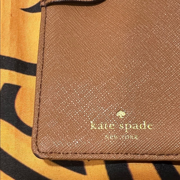 Kate Spade Slim Bifold Brown Wallet. - Picture 7 of 14